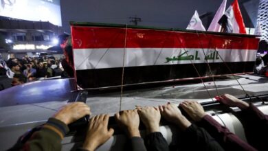 لقد وقع العراق في مرمى نيران الحرب الإيرانية، مع هجمات من كلا الجانبين على أراضيه
