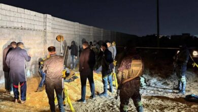 ليبيا.. العثور على مقبرة جماعية في مشروع الهضبة بطرابلس ()