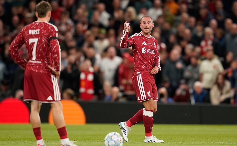 ليفربول يتعثر على أرضه