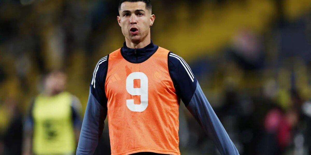 مدرب البرتغال يكشف تفاصيل إصابة كريستيانو رونالدو وموعد عودته (فيديو)