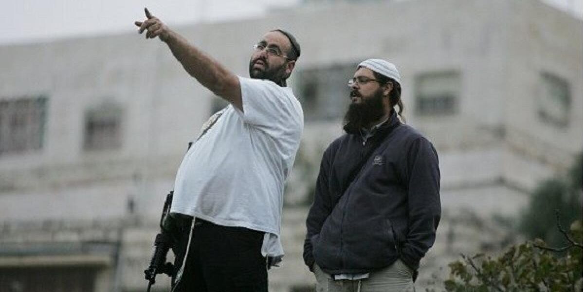 مستوطنون ينصبون خيامًا على أراضي المواطنين شرق سلفيت