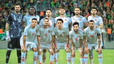 مشهد مرعب.. لاعب يتعرض لكسر في الساق بالدوري العراقي (فيديو)