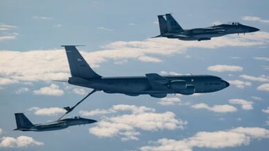 مقتل أربعة طيارين أمريكيين في تحطم طائرة KC-135 في العراق