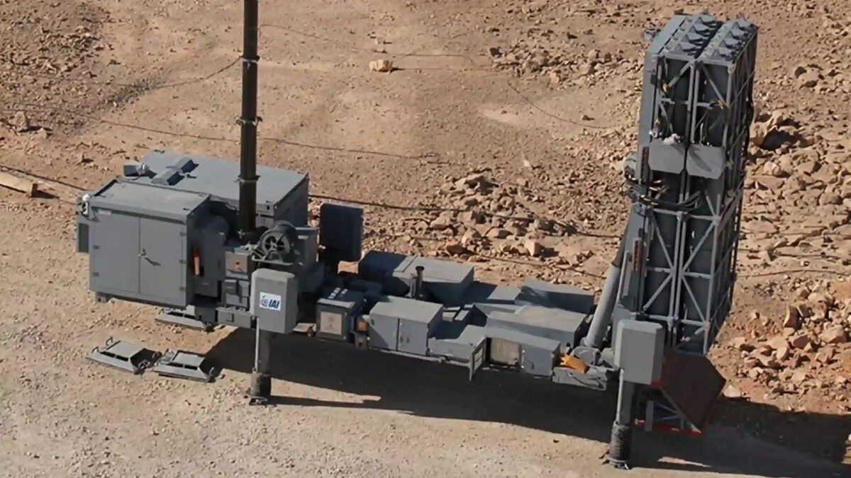 مناورات إسبانية بمقاتلات EF-18M تحاكي مواجهة أنظمة Barak MX المغربية