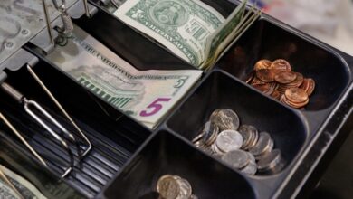 وبدون بنسات جديدة، يسارع المشرعون في الولاية إلى وضع قواعد التقريب