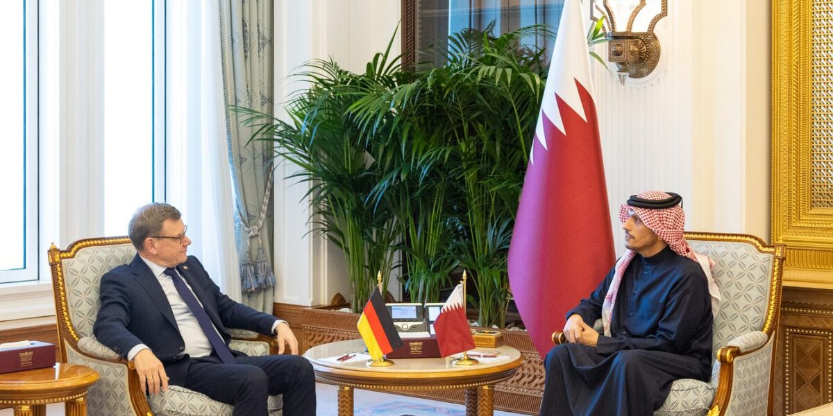 وزير الخارجية القطري استهداف البنية التحتية الحيوية سابقة خطيرة ستعرض شعوب المنطقة لأخطار متعددة