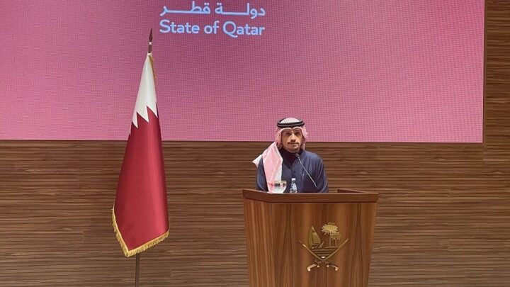 وزير خارجية قطر يشير إلى الحل لمواجهة تداعيات زلزال حرب إيران وموجاته الإرتدادية في المنطقة والعالم