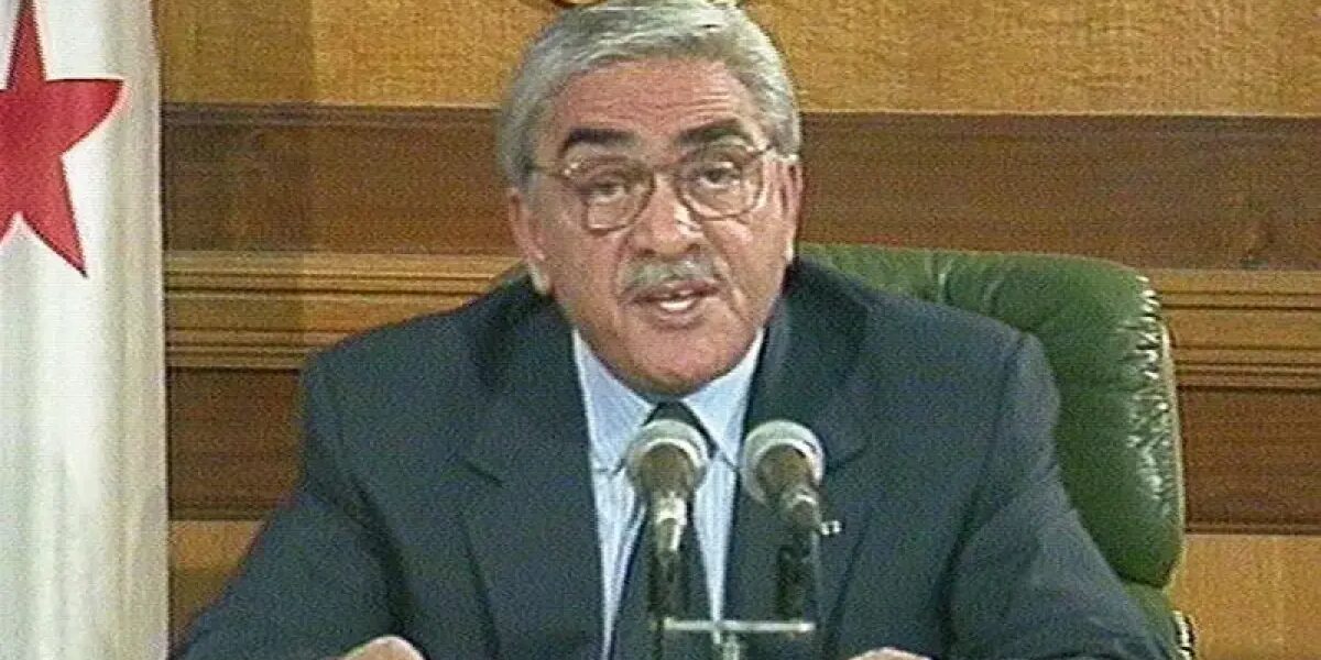 وفاة رئيس الجزائر الأسبق اليامين زروال