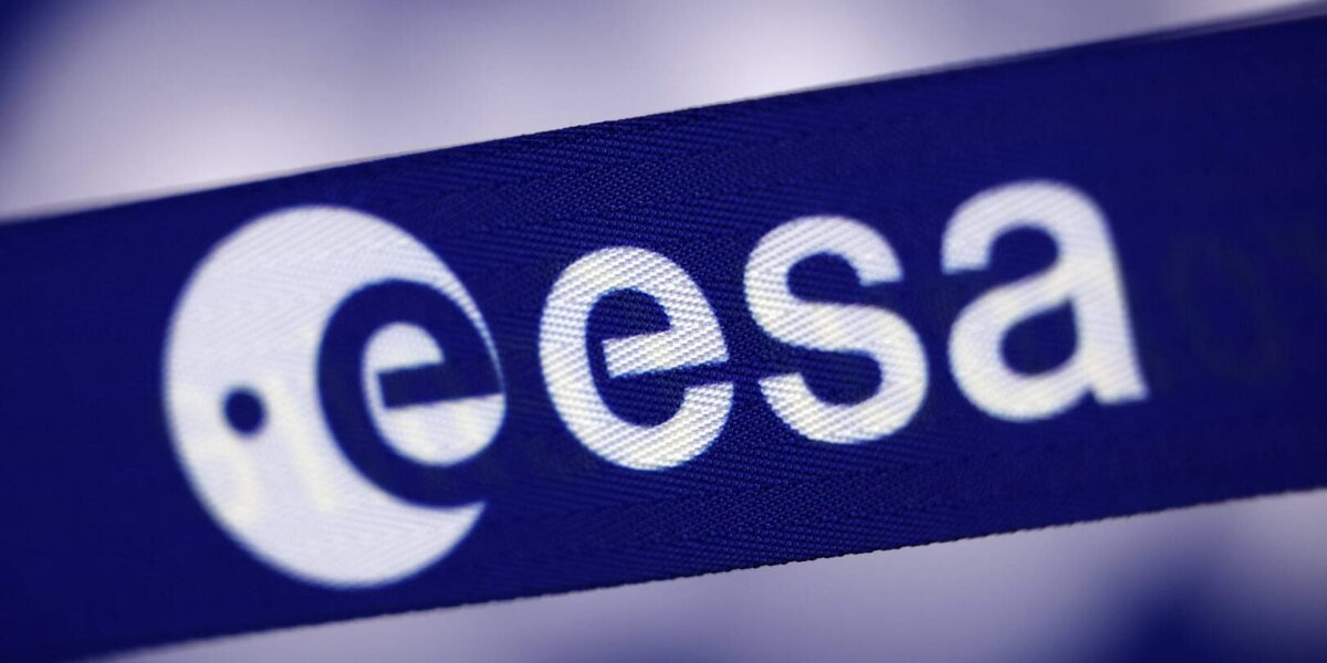 وكالة الفضاء الأوروبية تستعين بمركبات “سبيس إكس” لإرسال روادها إلى الفضاء