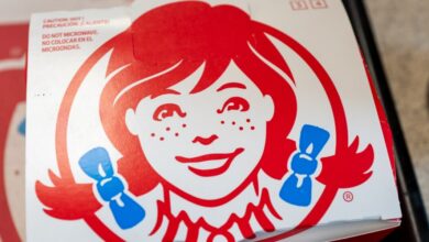 يقدم صاحب امتياز Wendy طلبات للحماية من الإفلاس بموجب الفصل 11