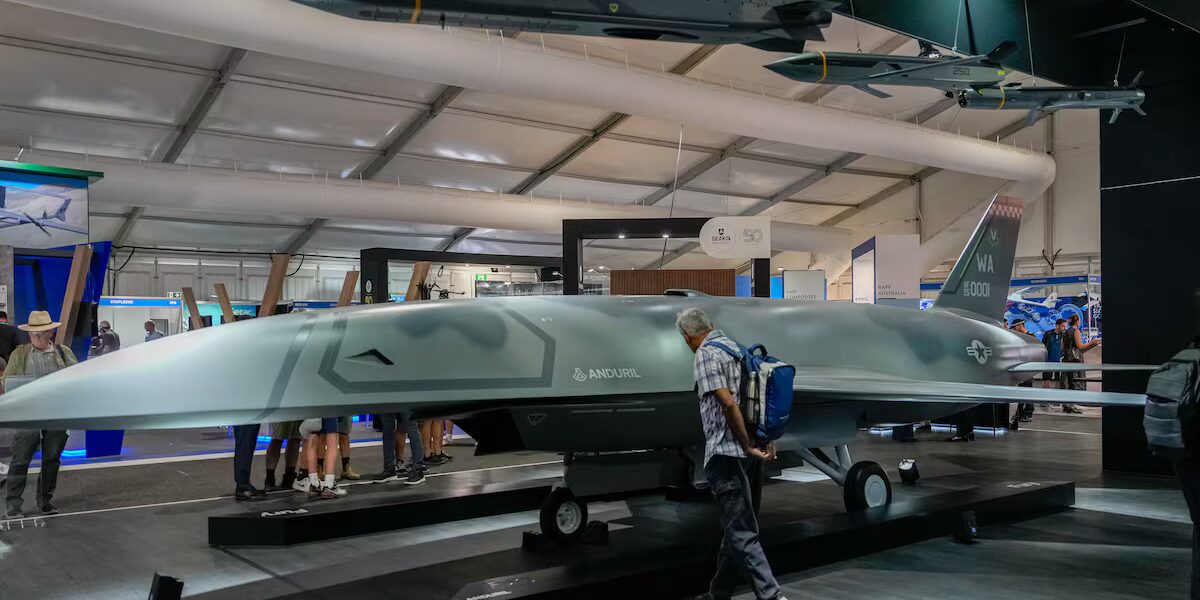 يقوم Anduril بمضاعفة جهوده في بولندا من خلال عرض طائرات مستقلة لطائرات F-35 وApache